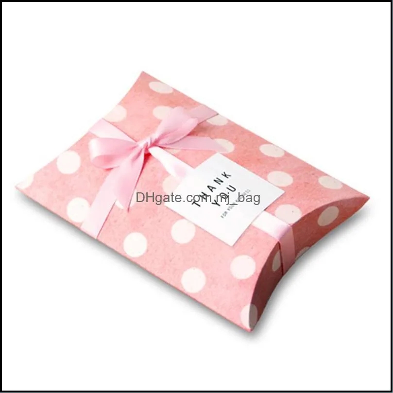 pillow candy box kraft paper christmas gift packaging boxes wedding favors birthday party decorations pad12072