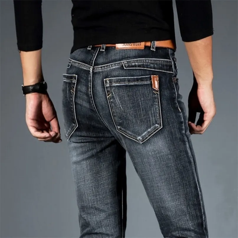 Vår Höst Mäns Smart Elastic Jeans Business Fashion Straight Regular Stretch Denim Trousers Män Plus Size 28-40 220328