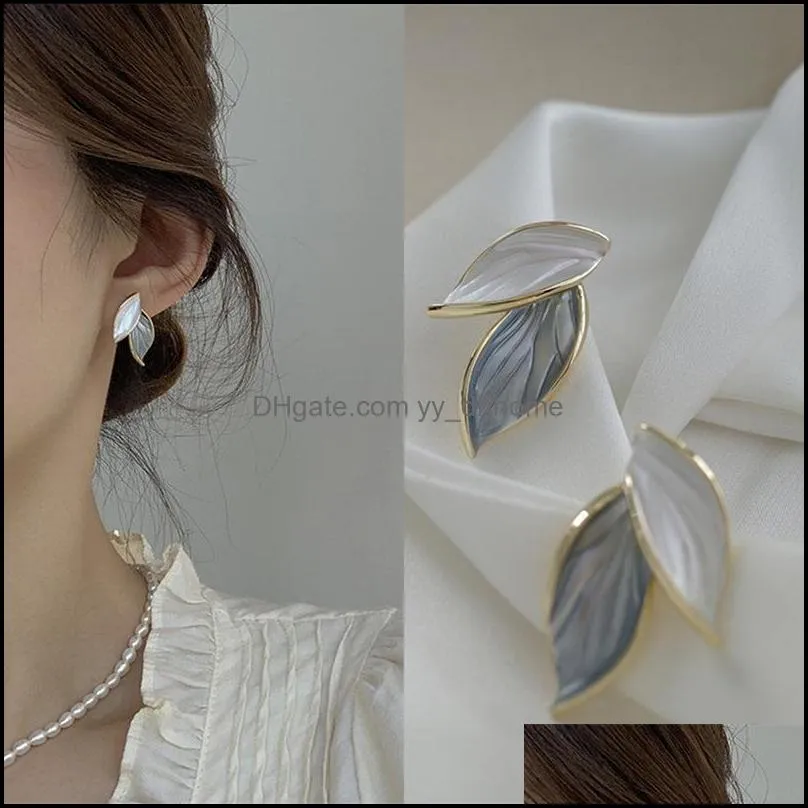 clip-on & screw back korean arrival metal trendy  lovely sweet grey leaf clip on earrings for women fashion jewelryclip-on