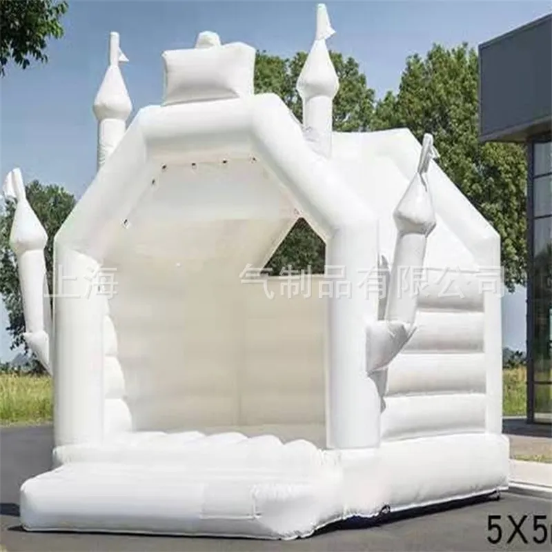 Högkvalitativa vita mattor bröllop Uppblåsbar bouncy Castle Bounce House Jumper Ny modell 4m/5m gummibåtar Hoppande slott Bouncer för bröllop Party 765 E3