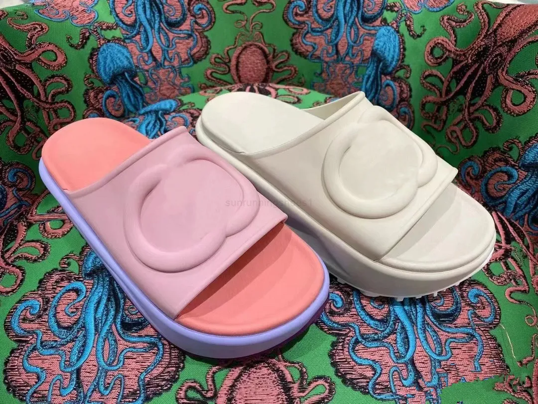 2022 Paris Épais-semelles Femmes D'été G Pantoufles Designers Lady Mode Intérieur Extérieur Plage Chaussures Mocassins Blanc Rose Flip Flop De Luxe