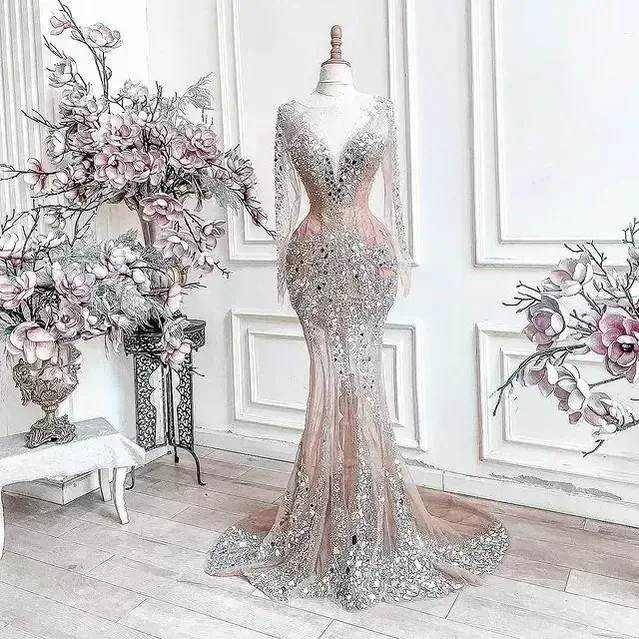 One pcs 2022 Lussuoso arabo Aso Ebi Cristalli di perline Abiti da sera convenzionali Sheer Neck Abiti da sposa Illusion Plus Size Abiti da cerimonia per occasioni speciali