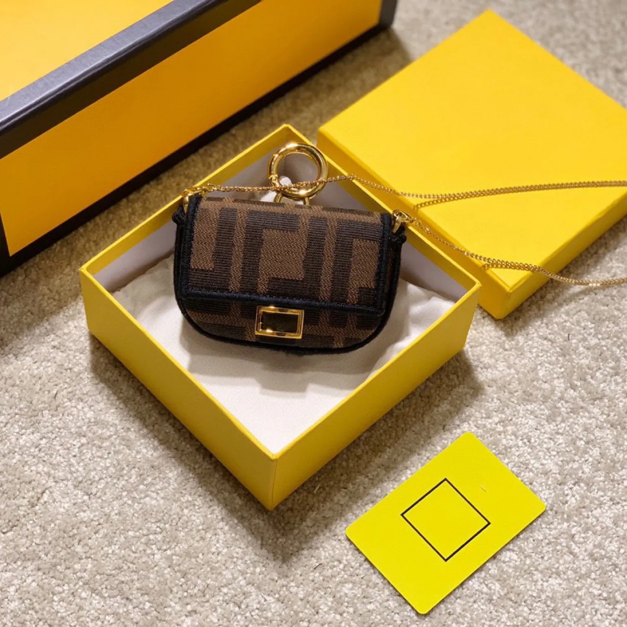 Mini Shoulder Bag Luxury Designer Mini Baguette Bag Coin Coin Purse Metal Chain Lipstick Small Handbag Fashion Canvas Embroidery Headphone Bag 240617 From 77 7 DHgate