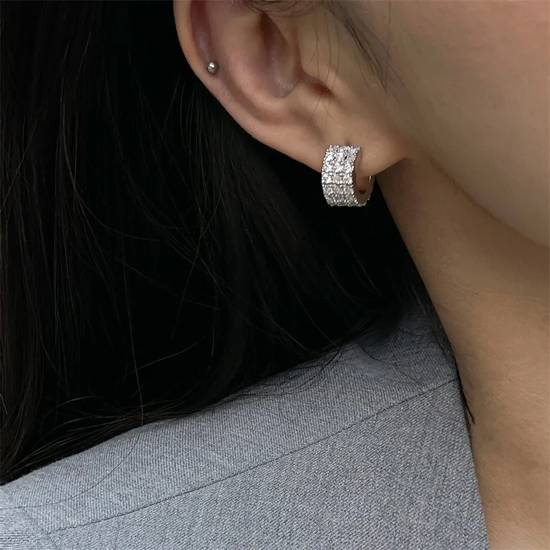 High-end stud licht luxe modeontwerp C-vormige hoepel volledige diamant oorbellen temperament zoete retro sieraden cadeau accessoires