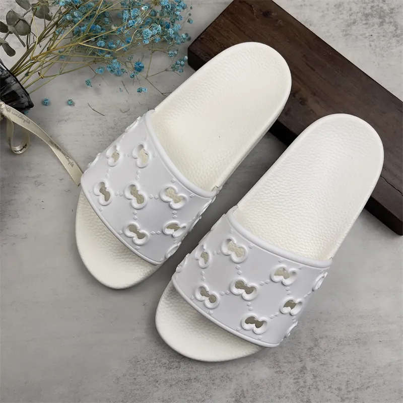 Mens Womens Summer Beach Slippers Rubber Sandals Comfortable Indoor Outdoor Scuffs 3D Font Plush Leather Unisex Sizes 35 47