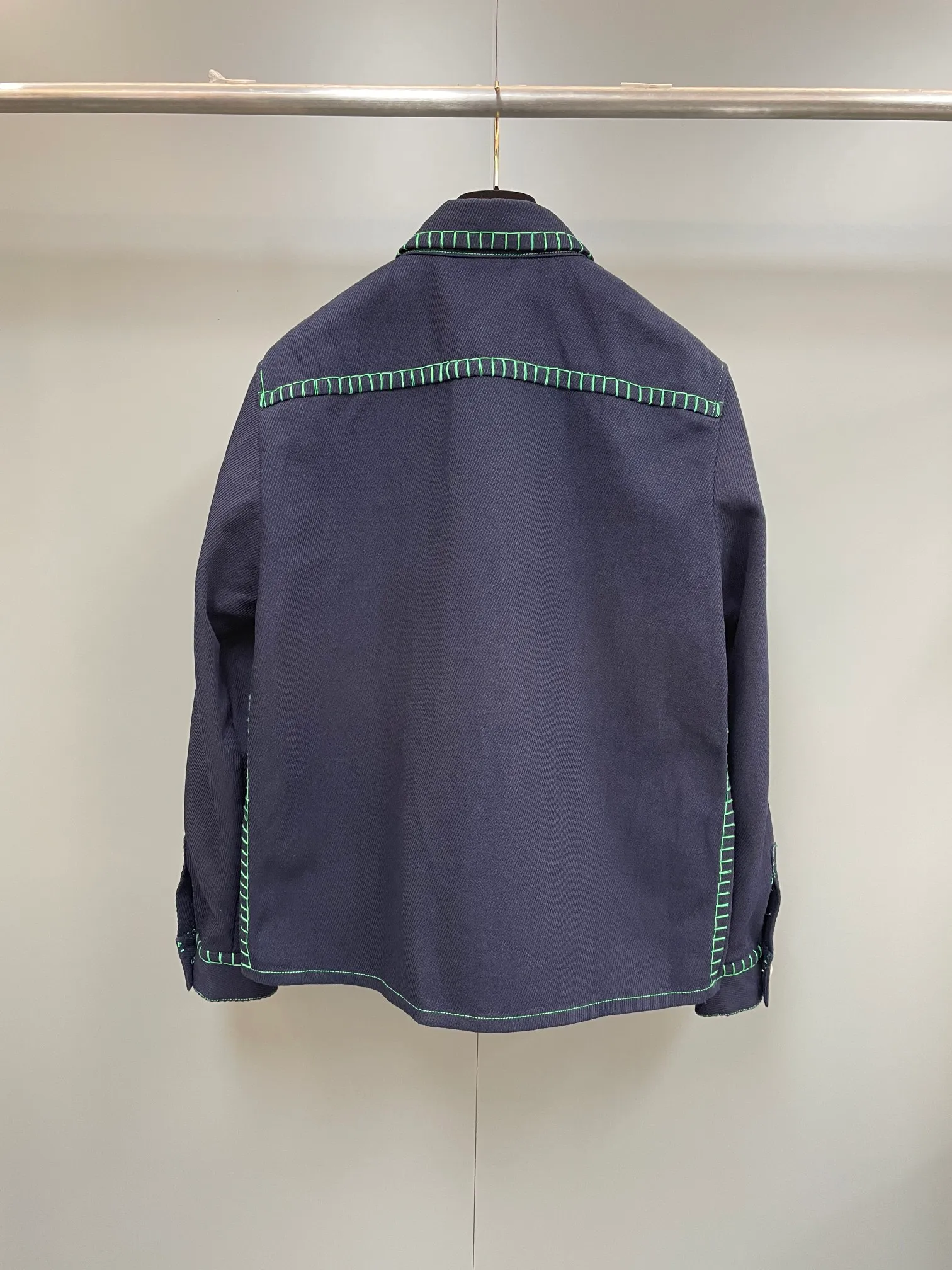 大阪人気商品 22春のファッションメンズデザイナーデニムジャケット アメリカンサイズジャケット ハンサムメンズデザインジャケットを 991 欠品商品です Skincompanybrasil Com Br