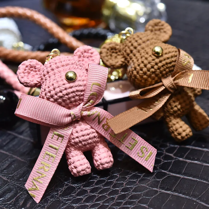 2022 New Cartoon Resin Wool Bear Keychain For Women Creative Chete Fashion Casal Acessory Bag Pingente Gift