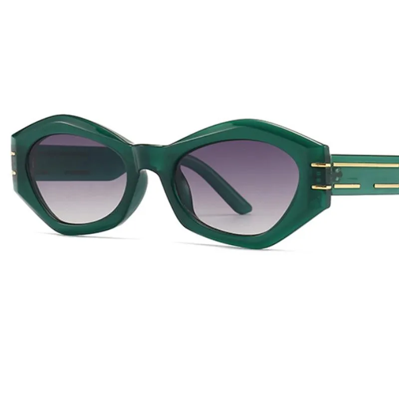 نظارة شمسية فريدة من نوعها خضراء النساء الحديثة الأزياء الفراشة الجريئة على شكل أشعة الشمس ظلال ألوان هلام لعام 2022