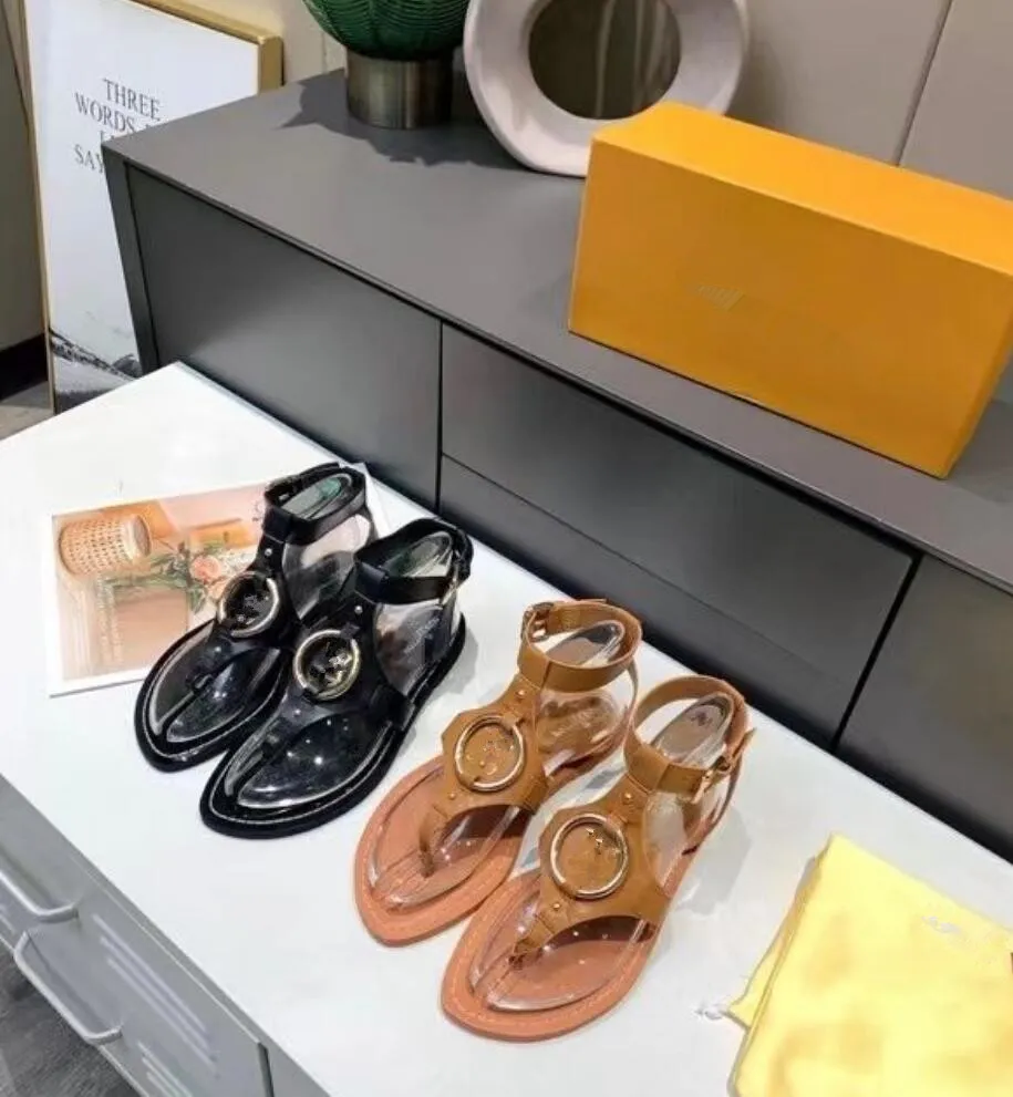 صيف أزياء الدانتيل النساء الصنادل الفاخرة Flip Flat Sandal Designer خمر الأحذية الرومانية الكلاسيكية العلامة التجارية شاطئ المطاط الحذاء الحجم 35-43