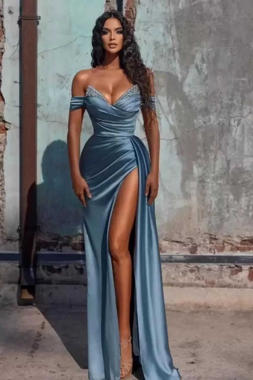 2022 Elegant Off Shoulder A Line Evening Gowns With Slits With Crystal Split And High Side Perfect For Prom And Special Occasions From Verycute 71.85 DHgate.Com