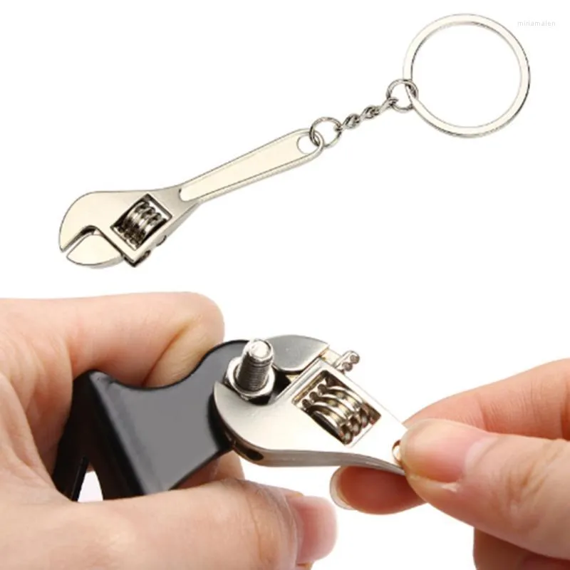 Клавные инструменты мини -инструменты гаечная гаечная ключ серебряной металлический автомобиль Кольцо Кольцо высококачественное моделирование галечки цепь Keyring Keyfob Jewelry Gift Miri22