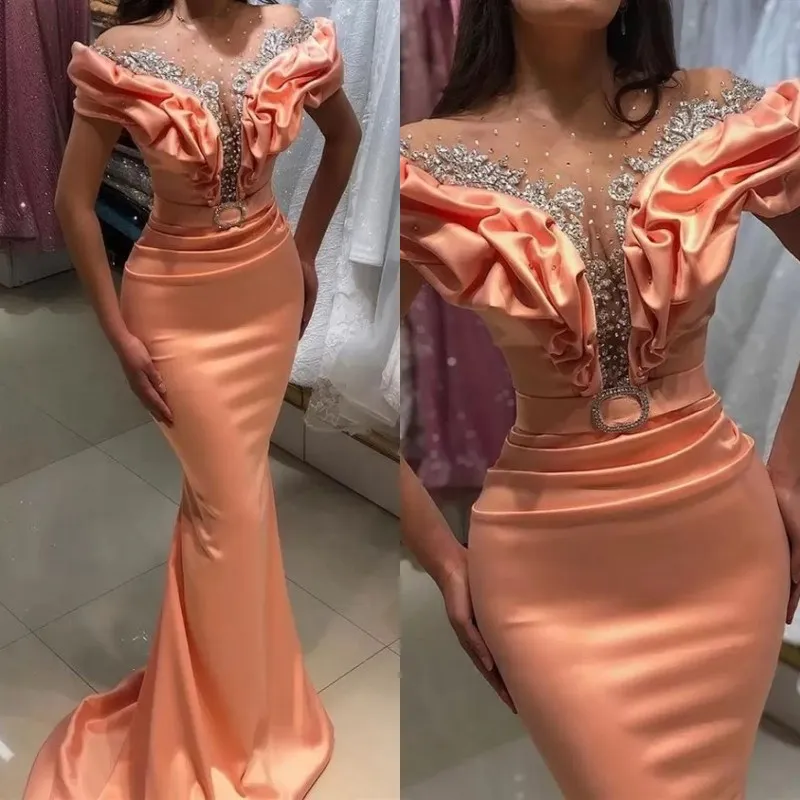 Aso Ebi 2022 Arabo Plus Size Sirena Sheer Neck Abiti da sera Cristalli di perline Raso Prom Formal Party Abiti da secondo ricevimento B0813G02