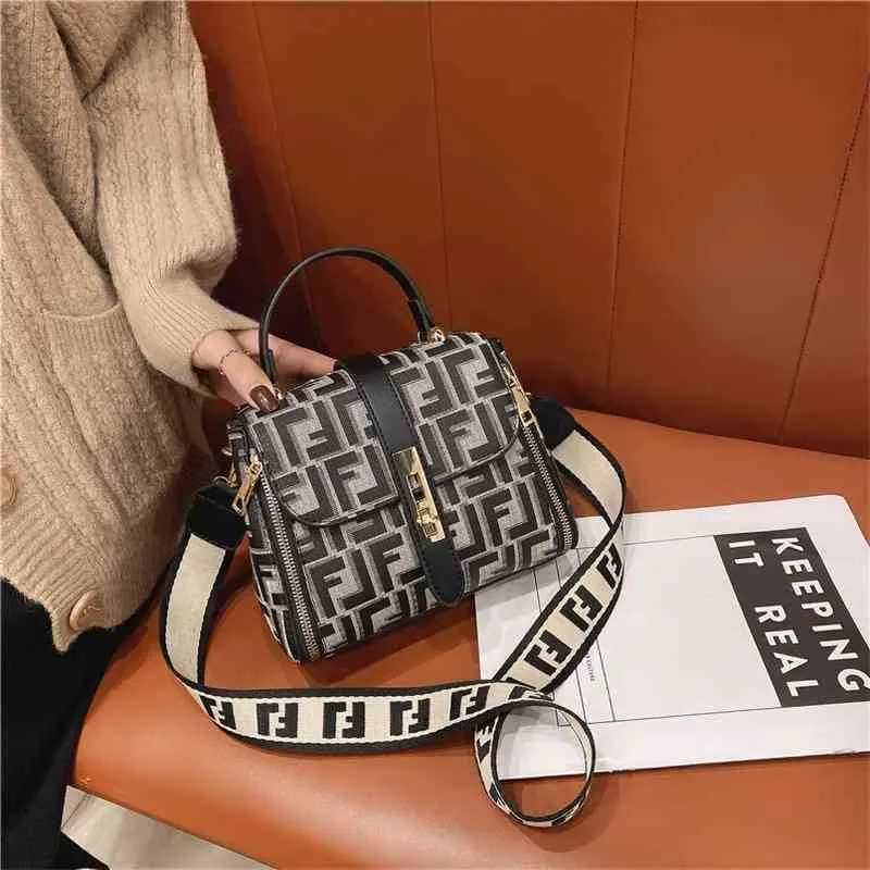 70% factory online sale handbag Single shoulder large capacity small versatile style
