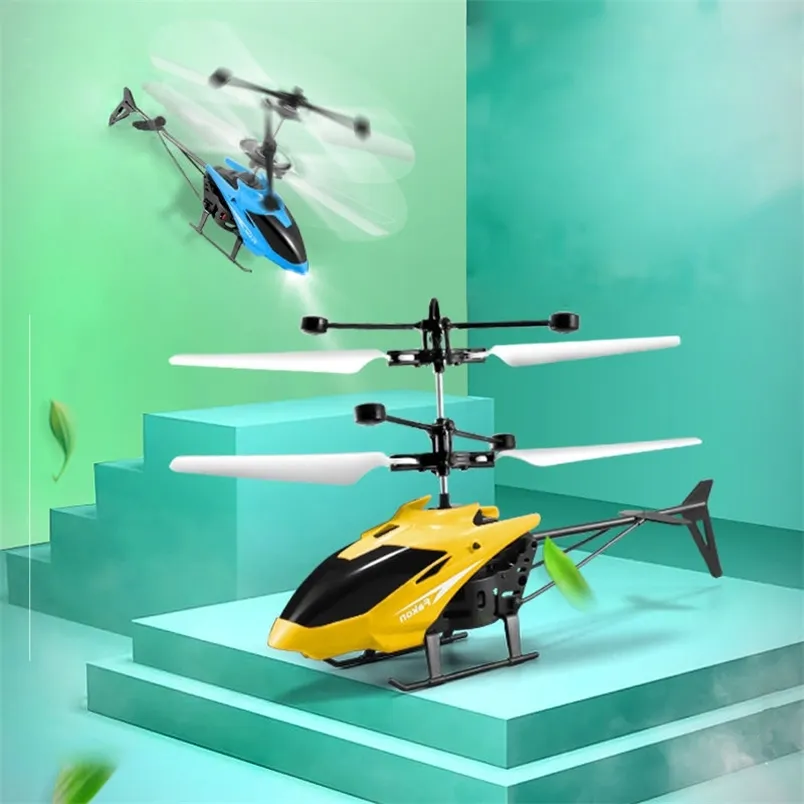 Parkten Elektrikli RC Uçan Helikopte Çocuk Uçuş Uçak Kızılötesi İndüksiyon Uçak Uzaktan Kumanda LED Işık Açık Hava Oyuncakları 220628