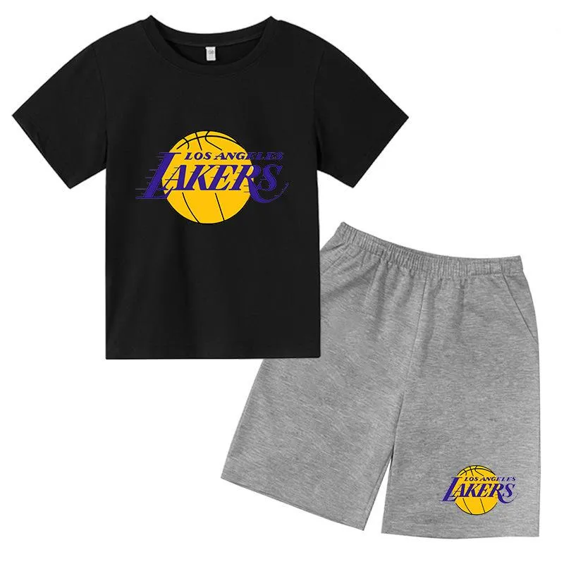 Completi di abbigliamento Divise da basket estive T-shirt per bambini Pantaloncini a maniche corte Set da 2 pezzi 2022 Abbigliamento sportivo in cotone per bambini Ragazzi casual