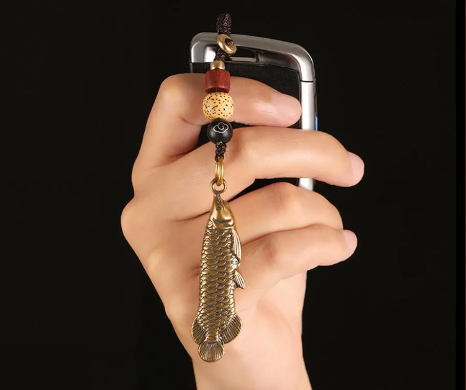 Keychains Pure Brass Arowana Car Keychain Pendant Simple Chinese Hand-woven Every YearKeychains