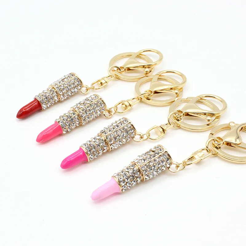 Diamond Lipstick Keychain Pendant Party Gift Kreativitet Smycken Läppstift Key Chain Bag Bil Tillbehör Nyckelring