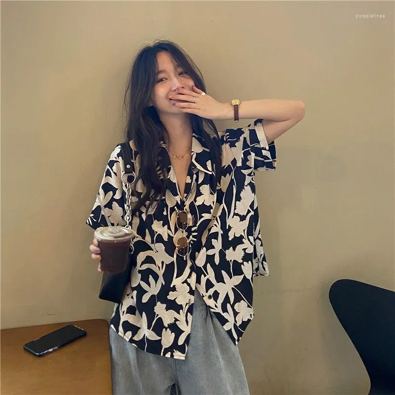 Women's T-Shirt Floral Shirt Clothing Retro Hong Kong Style Summer 2022 Internet Celebrity Loose Short Sleeve Chic Top Ins Trendy