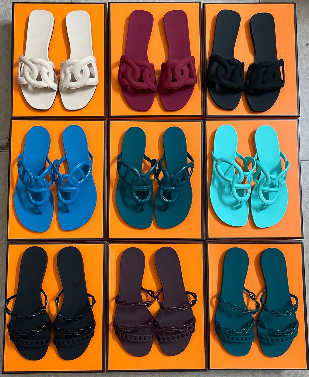 Oran Sandal Tasarımcı Lüks Oran Sandal Kadınlar Zincir Slaytlar Yaz Kauçuk Büyük Kafa Slaytları Moda Plajı Seksi Ayakkabı Düz ​​Terlikleri Kutu 322 ile En İyi Kalite