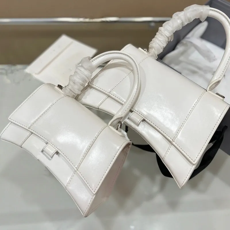E8 bags replica clearance