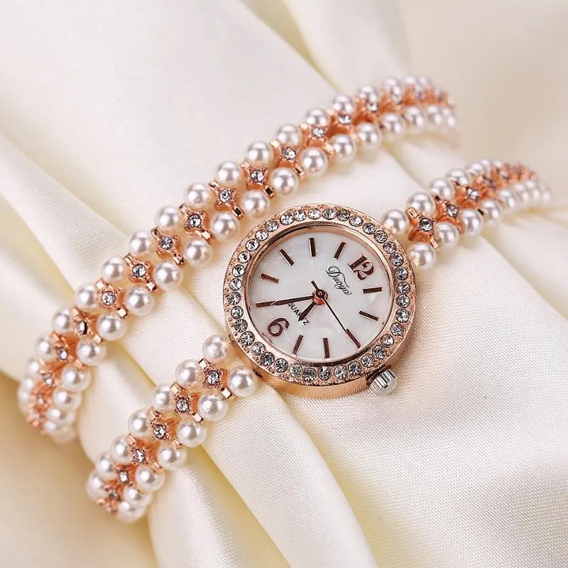 Armbandsur lyxiga pärlklocka kvinnors klockor säljer modeklänning för kvinnliga gåvor armbandsur tjej kvarts montre femmewristwatches handled