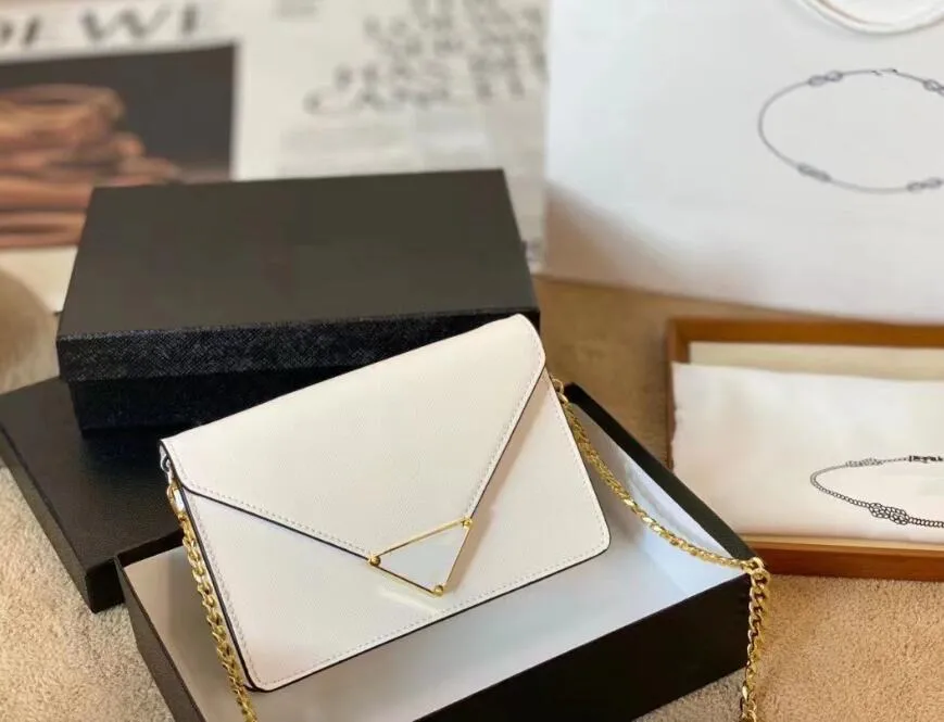 Novo Triângulo de Moda Mark Flip Envelope Package Chain Bag