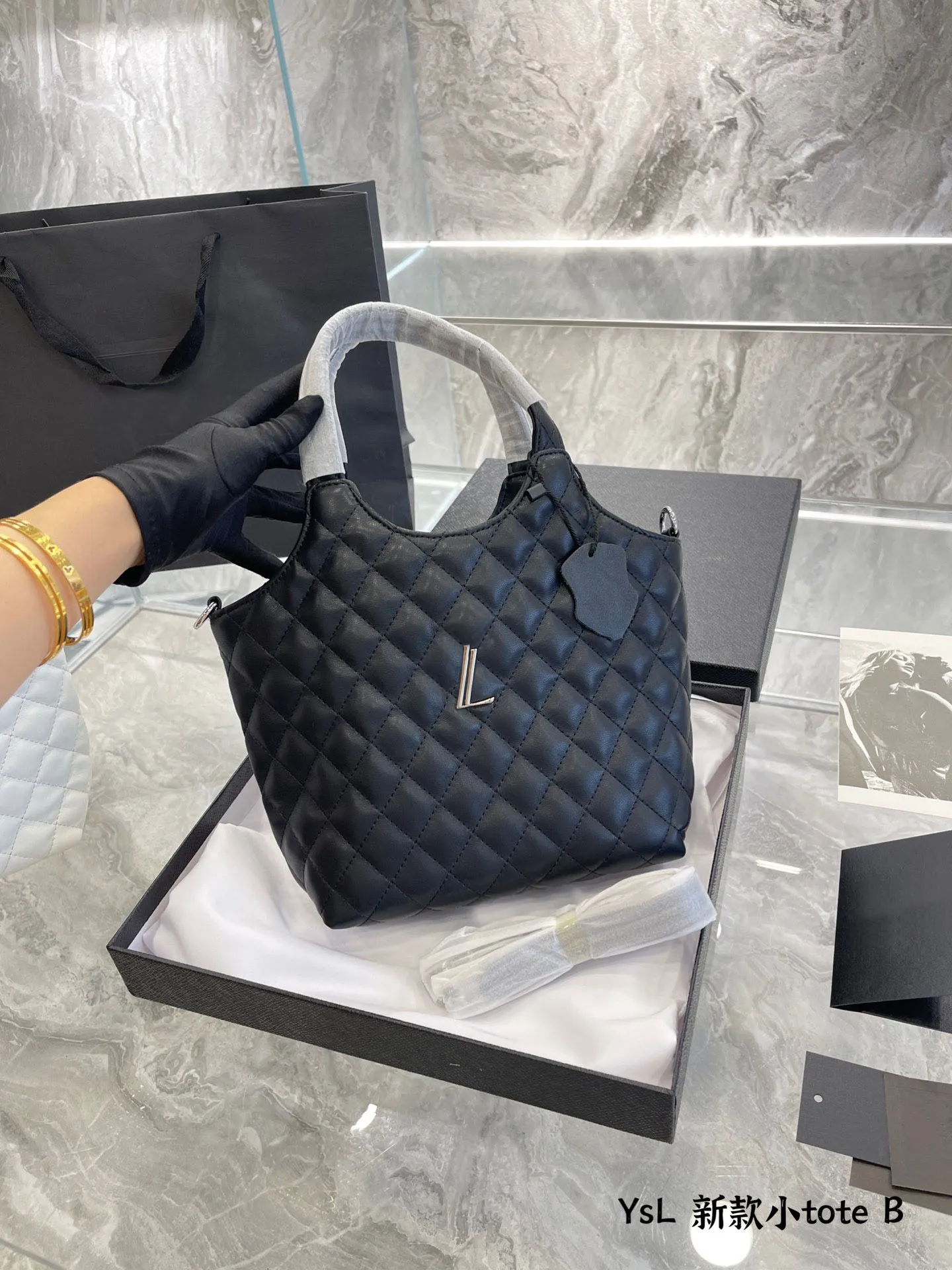 Luxo de alta qualidade feminino sacar bolsas de compras maxi bolsas acolchoadas de casca macia