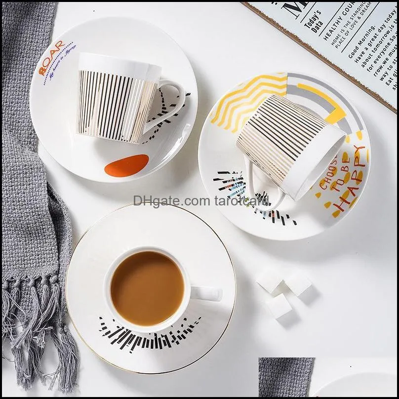 Cups & Saucers Dynamic Mirror Reflection Coffee Mug Plate Cup Ceramic Horse Anamorphic Creative Home Drinkware Tea Dish Set Gift