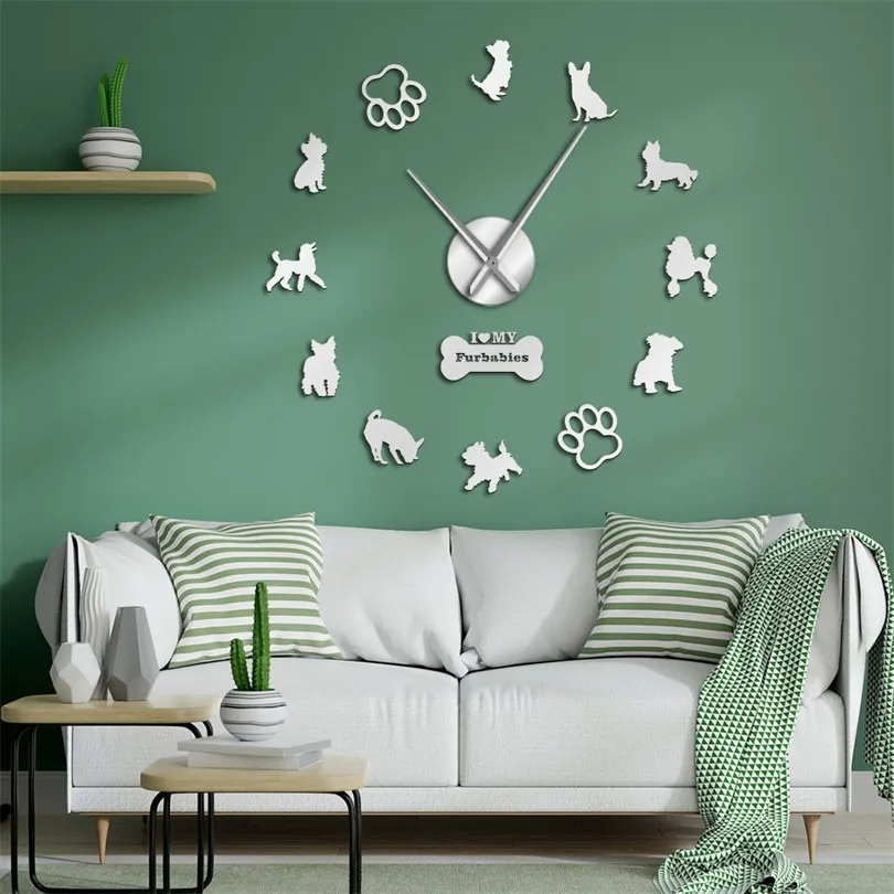 イギリスのおもちゃのテリアプードルヨークシャーのテリア混合犬の品種壁の芸術家の装飾Diy Giant時計ペットぶら下がっている時計220426