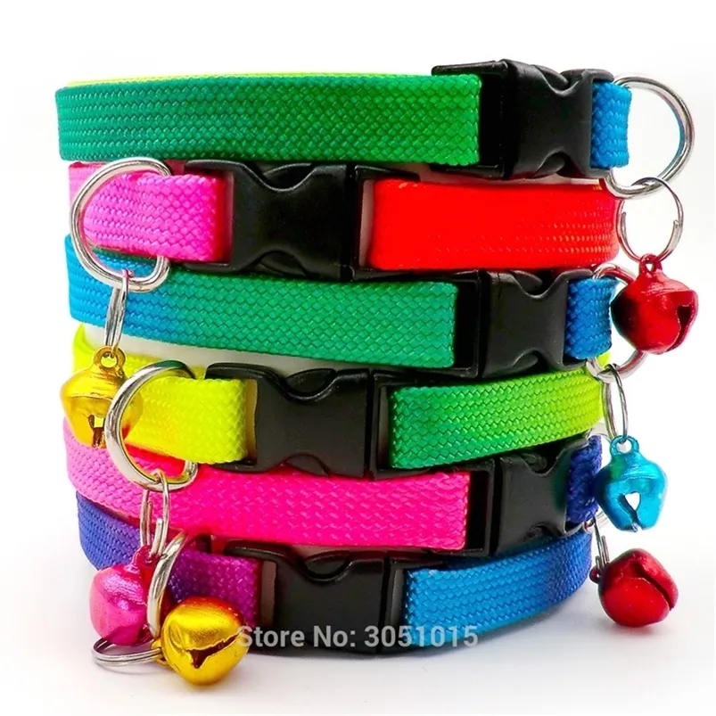 Großhandel Regenbogenhalsband mit Glöckchen für Hundekatze, verstellbare Haustier-Hundekätzchen-Welpenhalsband-Halskette für LJ201109
