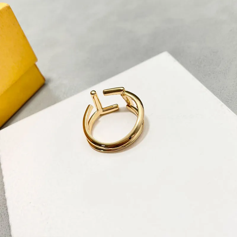 2022Luxury designer rings engagement party anniversary couple ring fine workmanship gold letter rings for women adjustable with jewelry box gift good