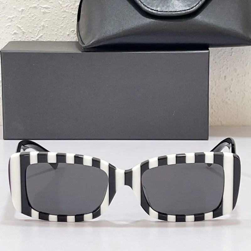 Sunglasses 4108 Black and White Striped Frame Fashion Personality Trend Womens Sunglasses Driving Summer Beach Vacation UV Protection Top Quality With Box