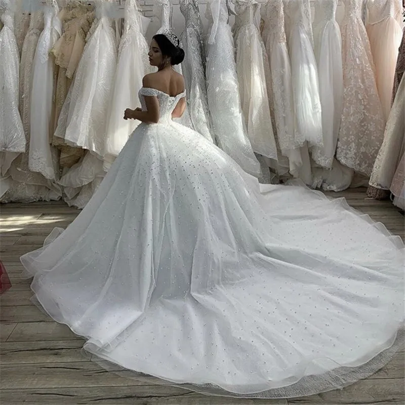 Abiti da sposa gonfi on sale