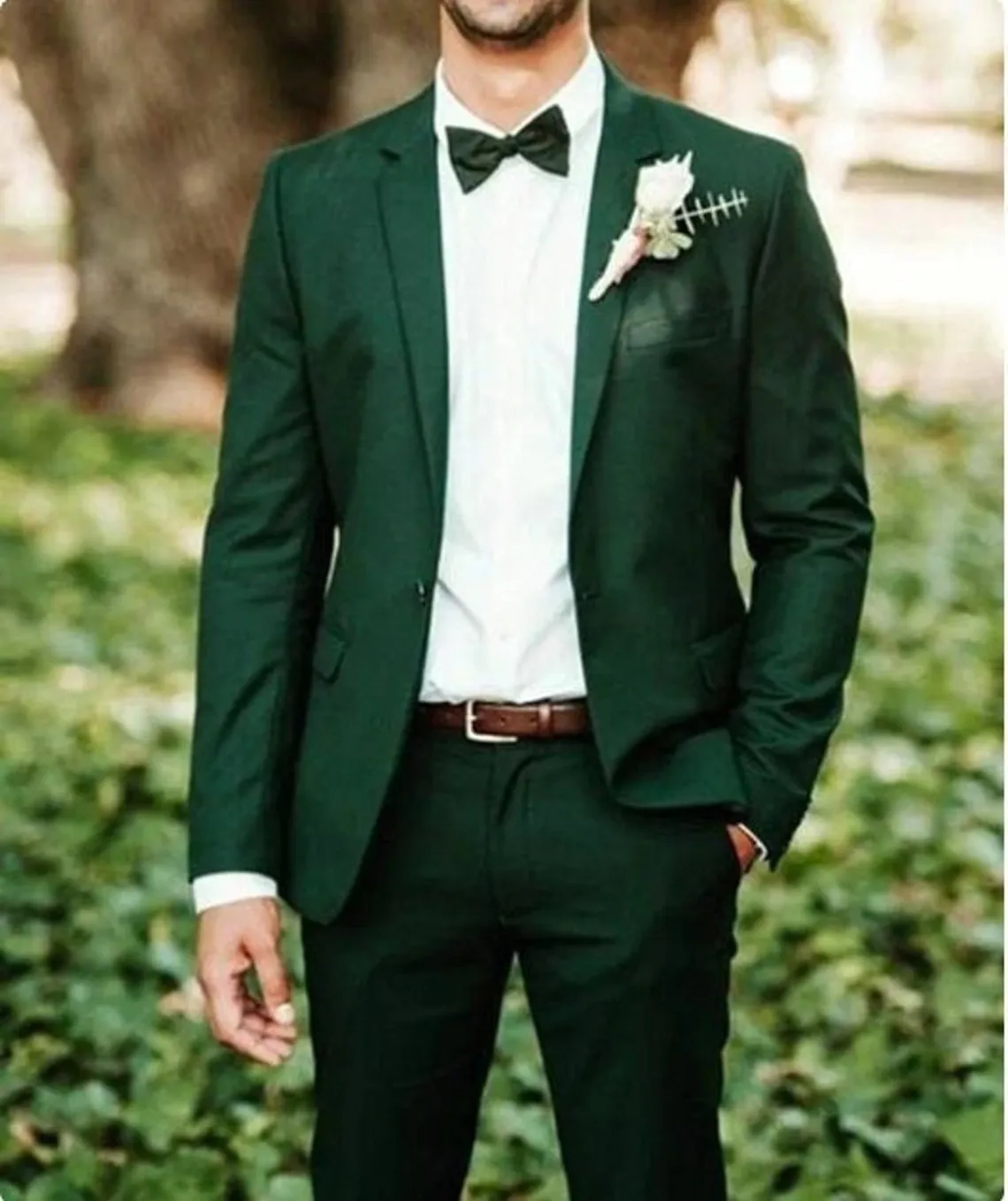 Atuendo De Boda Para Hombre Guapo Jardín Verde Esmoquin De Ajuste