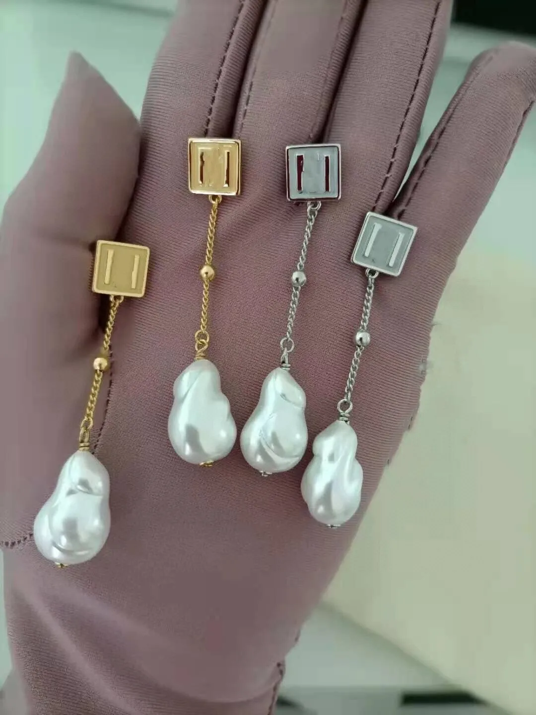 Nowy projekt Nieregularne kolczyki perłowe puste litery kwadratowe Kolczyki Srebrne złote kolczyki z kroplami vintage bijou