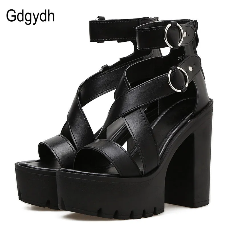 Sandaler Gdgydh Fashion Solid Platform Women Summer Shoes Open Toe Rom Style High Heels Buckle Gladiator Woman 230512