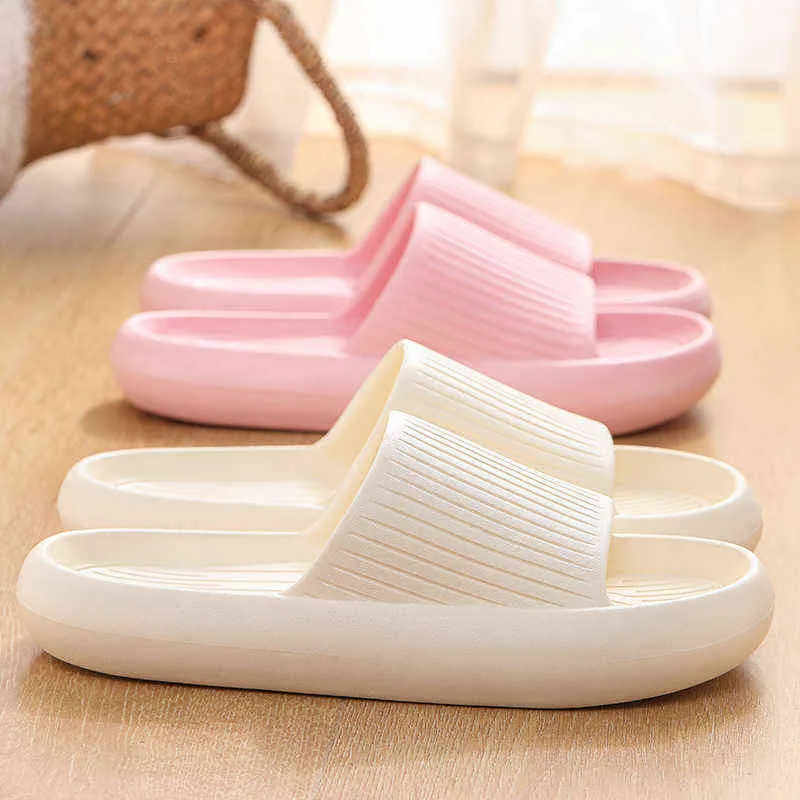 Home Slippers Thick Platform Bathroom Cloud Slippers Non-slip Flip Flops Woman Sandals Women Fashion Soft Sole EVA Indoor Slides Y220412