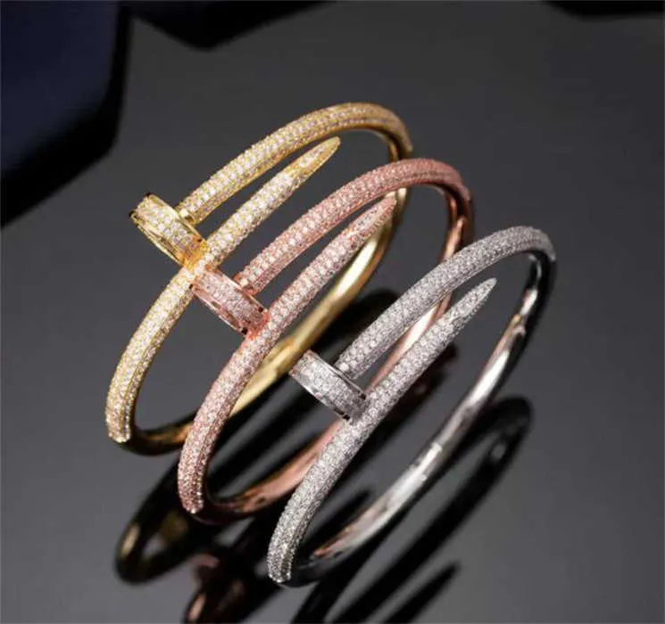 Designer Women's Armband 18K Gold Plated Full Diamond Armband smycken för alla hjärtans födelsedagspresent