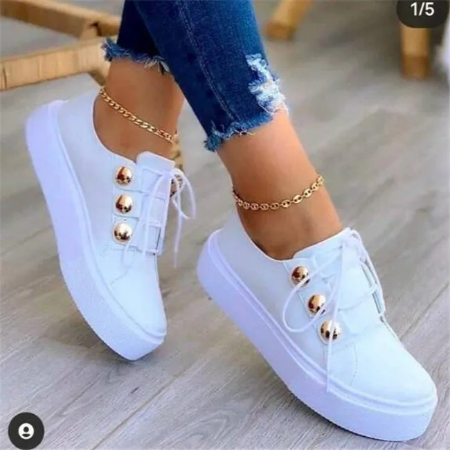 Platform trainers hot sale size 9