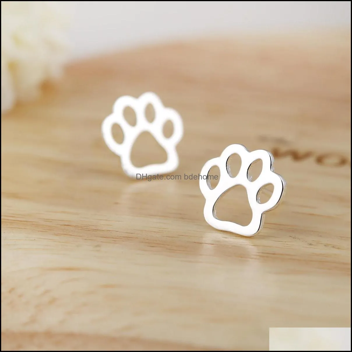 Hollow dog paw ear stud silve gold small animals footprints earrimgs for women men jewelry