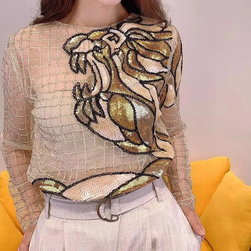 T-shirt feminina Blouses de lantejoulas transparentes Mulheres Bling Work Tops Tops Shiny Bordery Tiger Femme Shirtswomen's