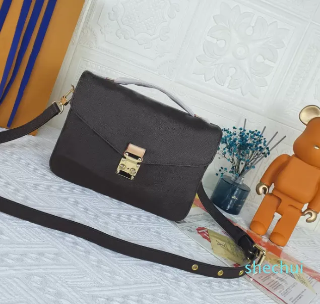 Wysokiej jakości moda luksusowa torba designerska ulubiona torebka torebka torebka wszystkie skórzane łańcuch wytłoczona torba na ramię
