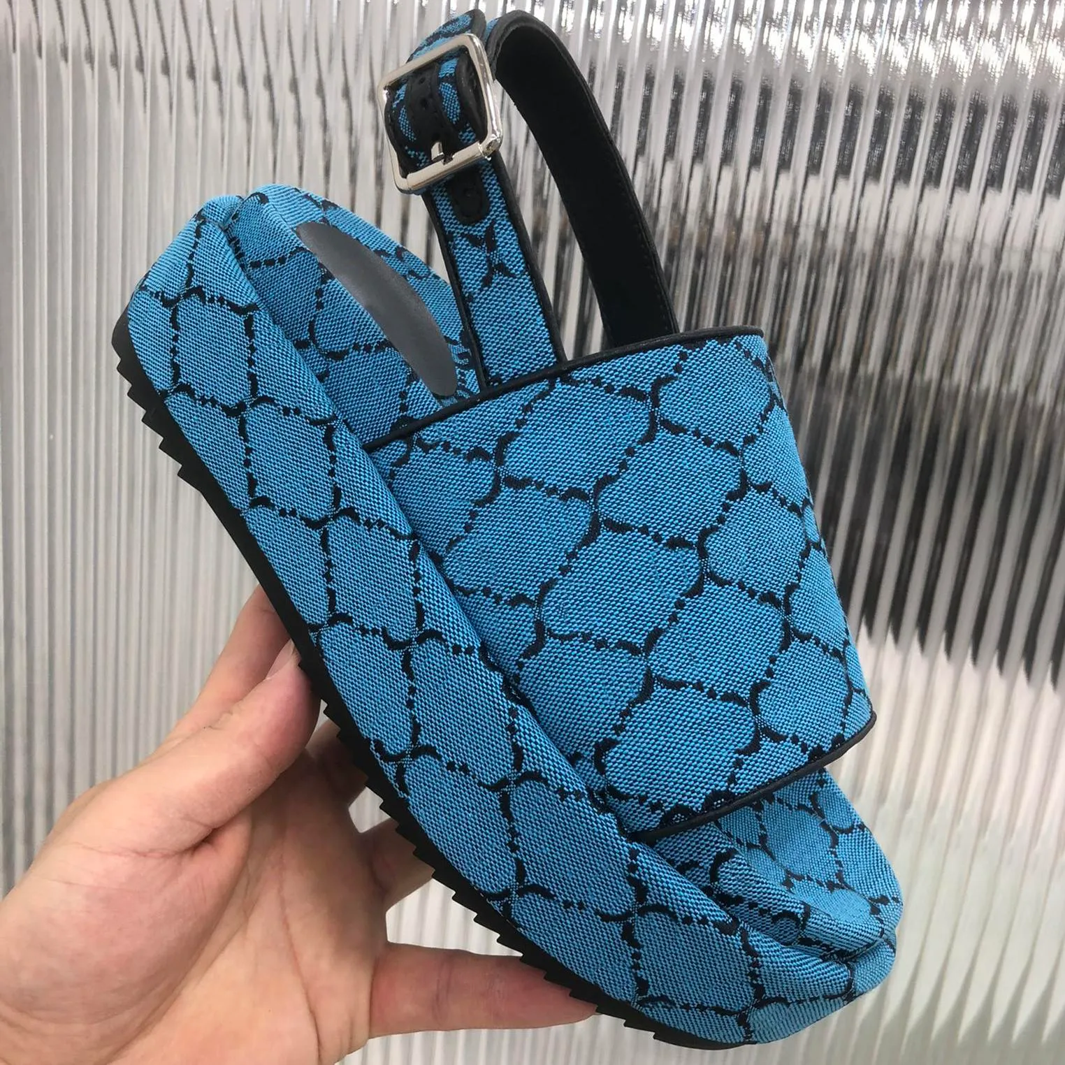 2022 new Fashion G Women Sandals Slippers Designer Luxury Flat Heels Herringbone Slippers Back Strap Embroidered Platform Rubber Sandal Leather Tops 35-40 us 4-9