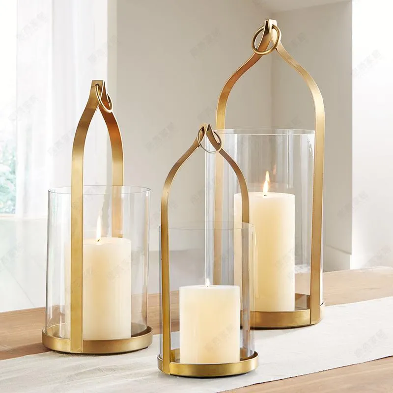 Świece Nordic Gold Metal Glass Candlestick Dinglight Dinner Wind Lamp Luksusowe Centrum Ślubne Props Mumluk Giftcandle