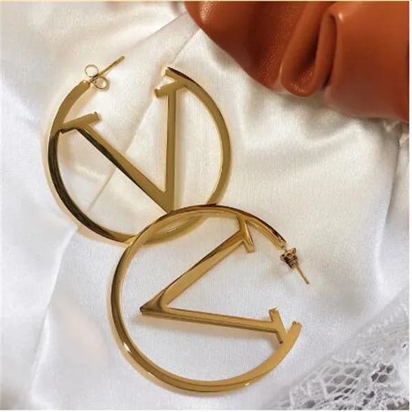 Charm Punk Stainless Steel Earrings For Women Fashion Metal V Letter Circle Statement Big Round Gold Hoop Earrings Jewelry GC1147