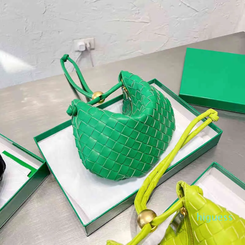 2022-Crescent Woven Handtasche Damen Abendtaschen Klassische atmosphärische Schulterkupplung Design Umhängetasche