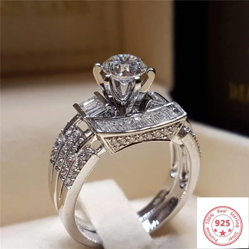 Pierścienie klastra znacz Silver 925 Diamond biżuterii dla kobiet moda ANILLOS DE Bizuteria Anel Cleate S925 Sliver Sterling Topaz Pierścień 2022clus