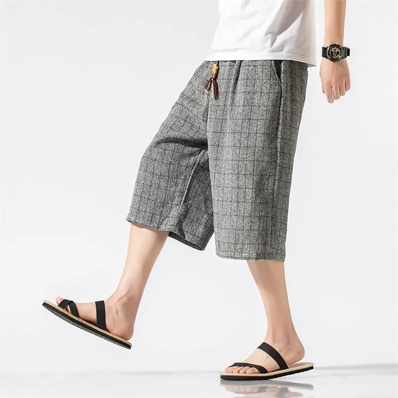 men's casual pants summer new plaid shorts trend beach pants youth handsome large size straight cropped pants menswear T200422