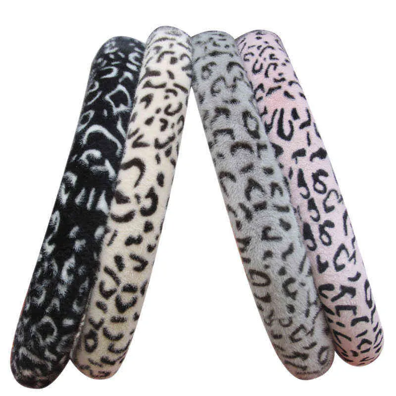 DType Car Steering Cover Leopard Print Bunny Plush Steering Adecuado para 3738Cm 145 "15" Para volante en forma de D J220808