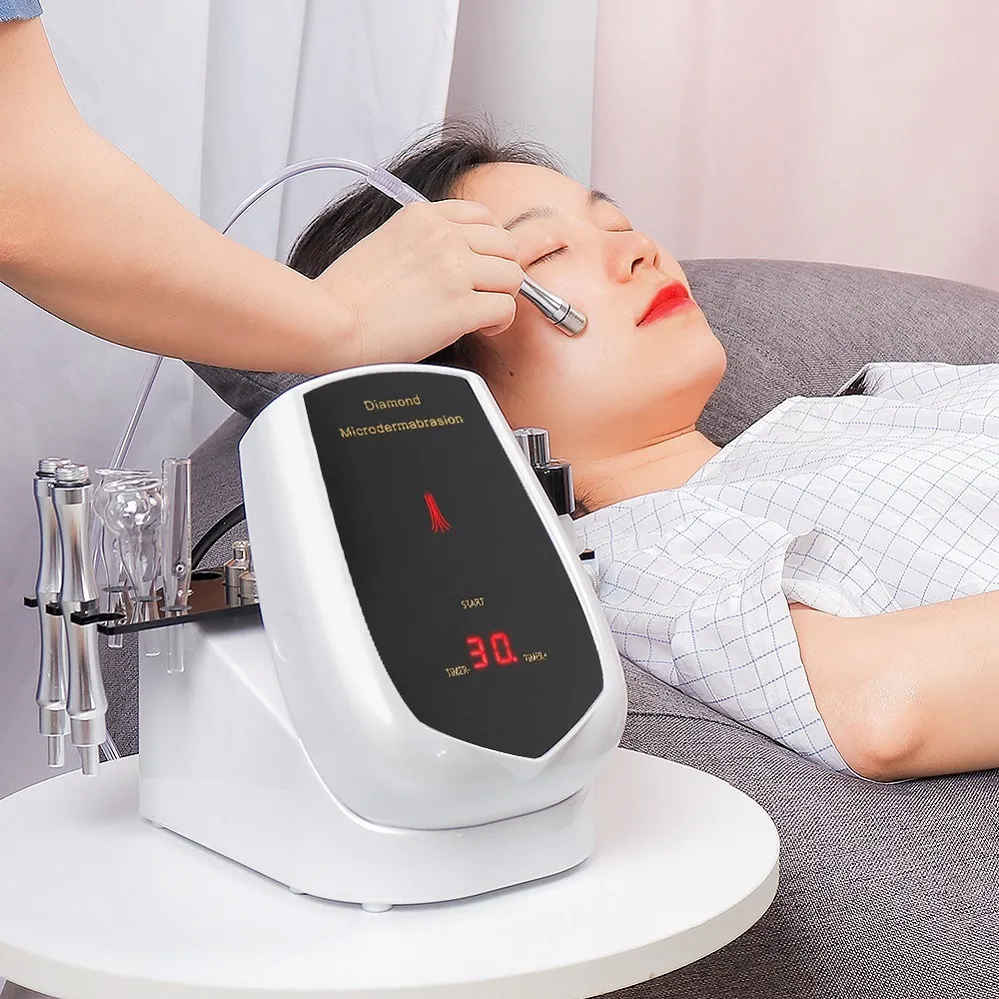 3in1 Elmas Mikrodermabrazyon Peel Machine Su Sprey Pul pul dökülme Dermabrazyon Makinesi SPA için Kırışıklık Yüz Peeling